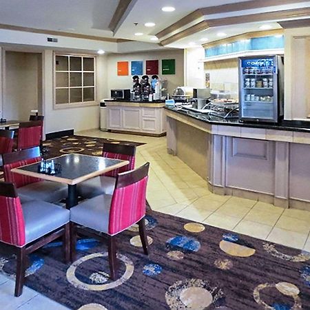 Comfort Suites Fort Wayne - Southwest Экстерьер фото