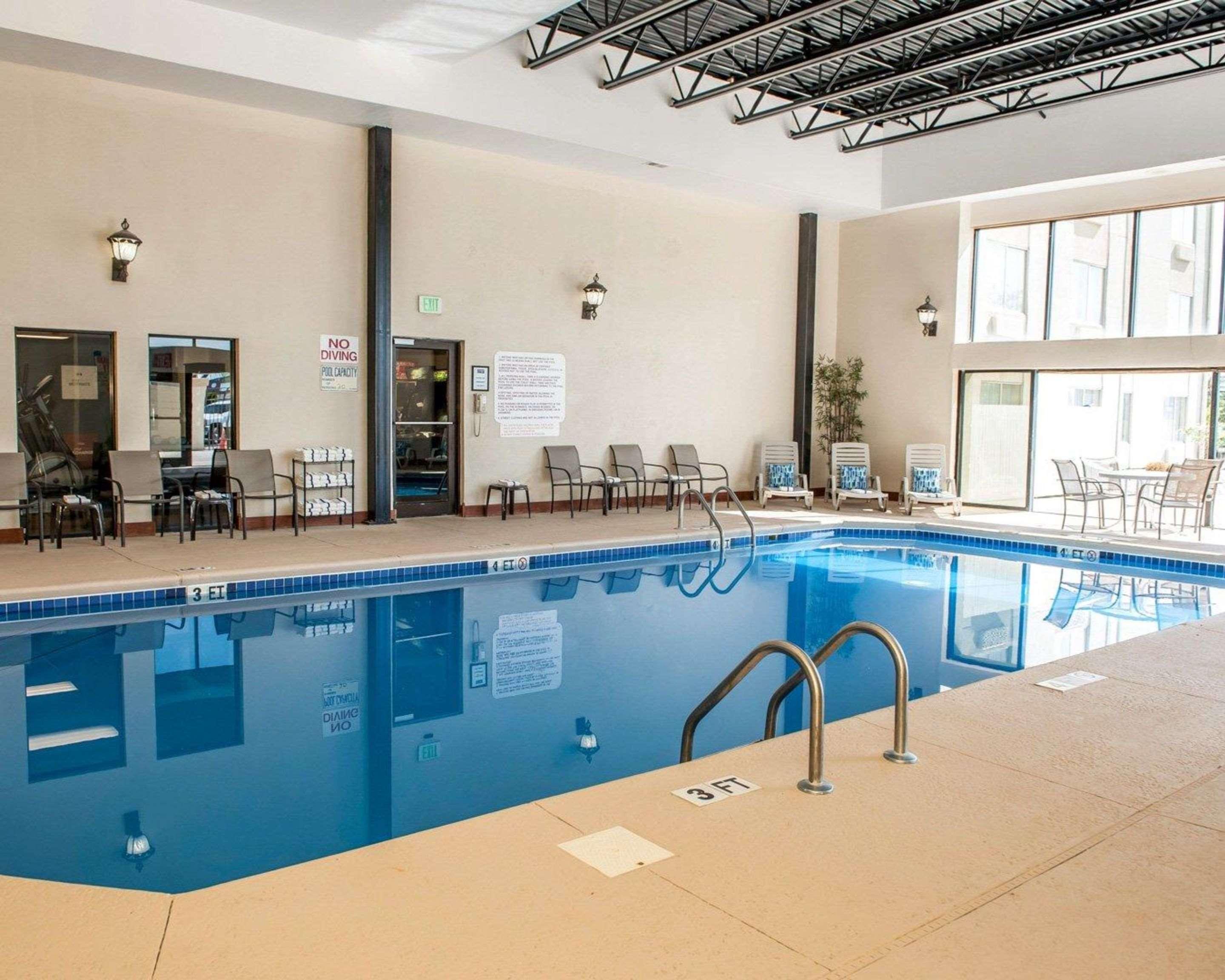 Comfort Suites Fort Wayne - Southwest Экстерьер фото