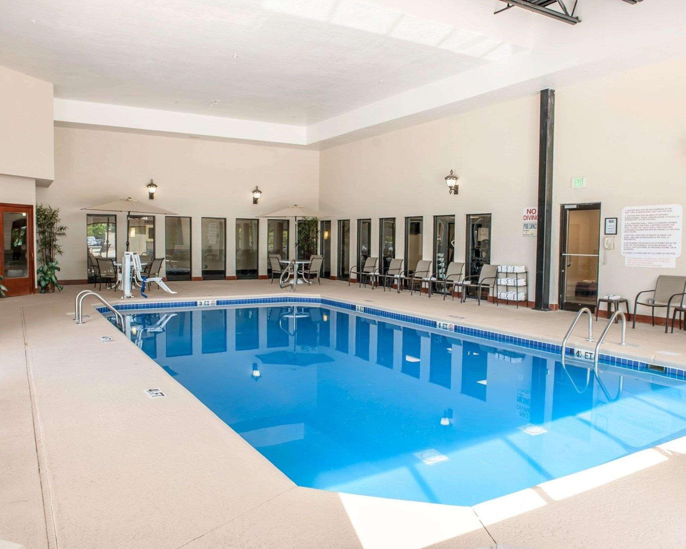 Comfort Suites Fort Wayne - Southwest Экстерьер фото