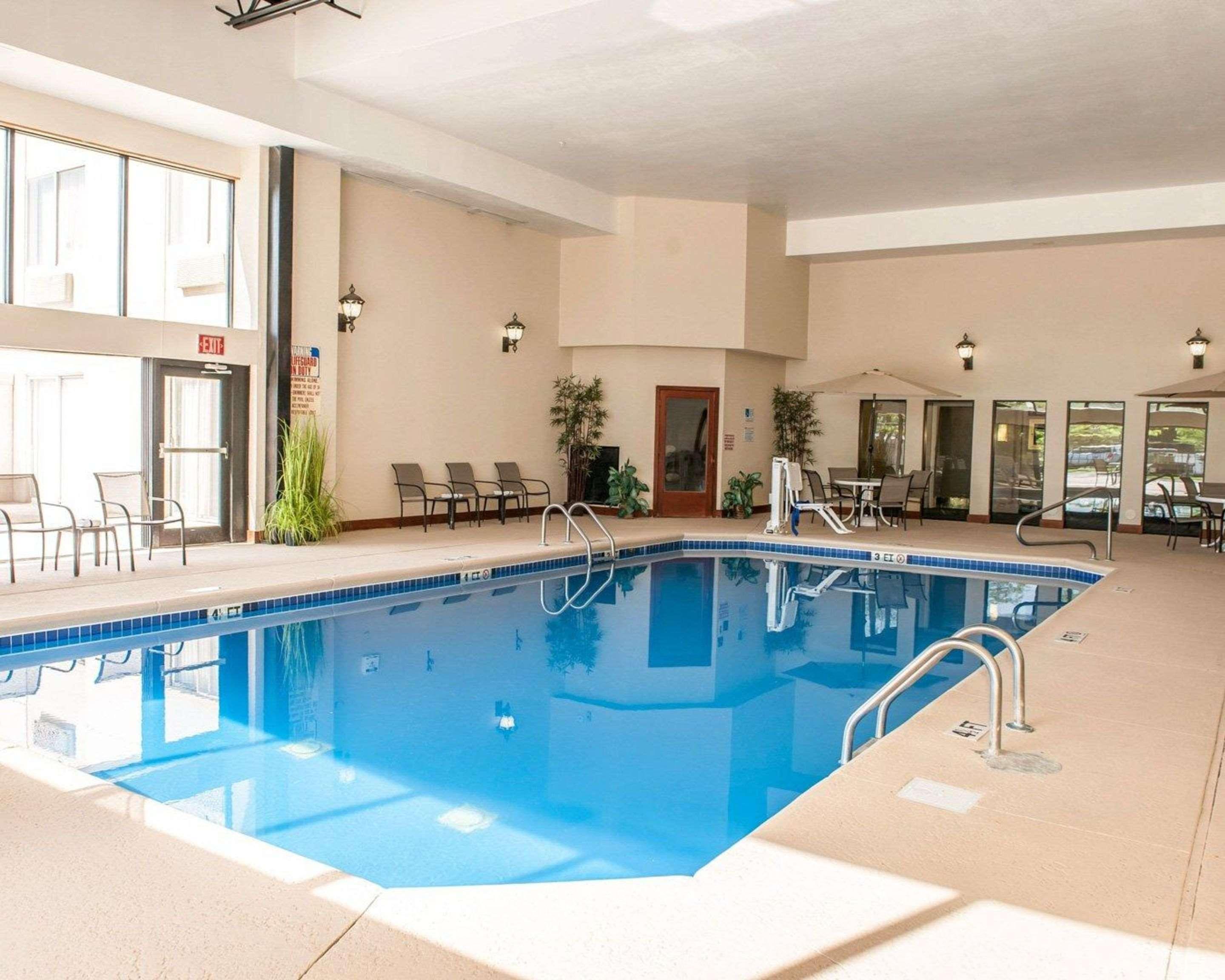 Comfort Suites Fort Wayne - Southwest Экстерьер фото