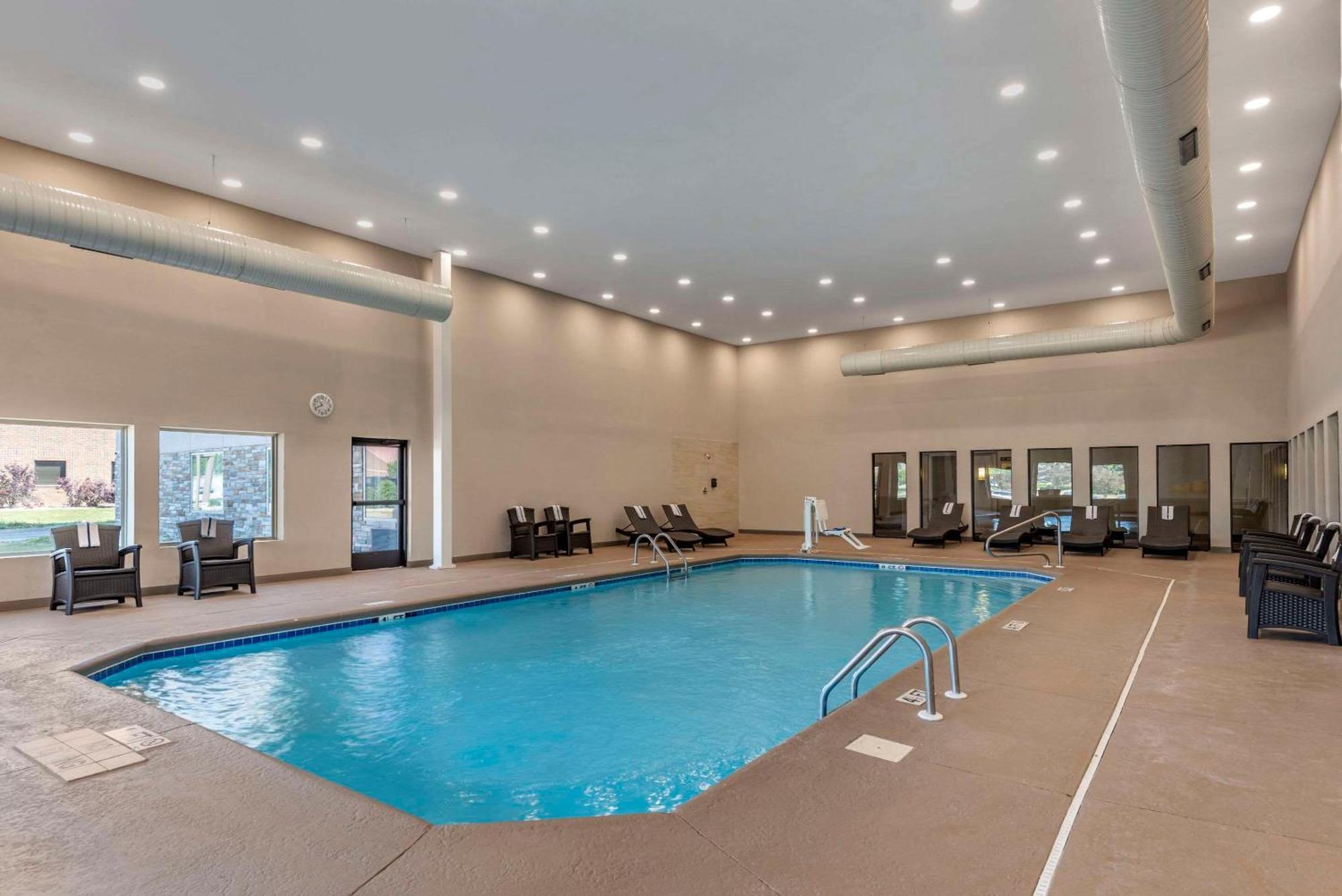 Comfort Suites Fort Wayne - Southwest Экстерьер фото