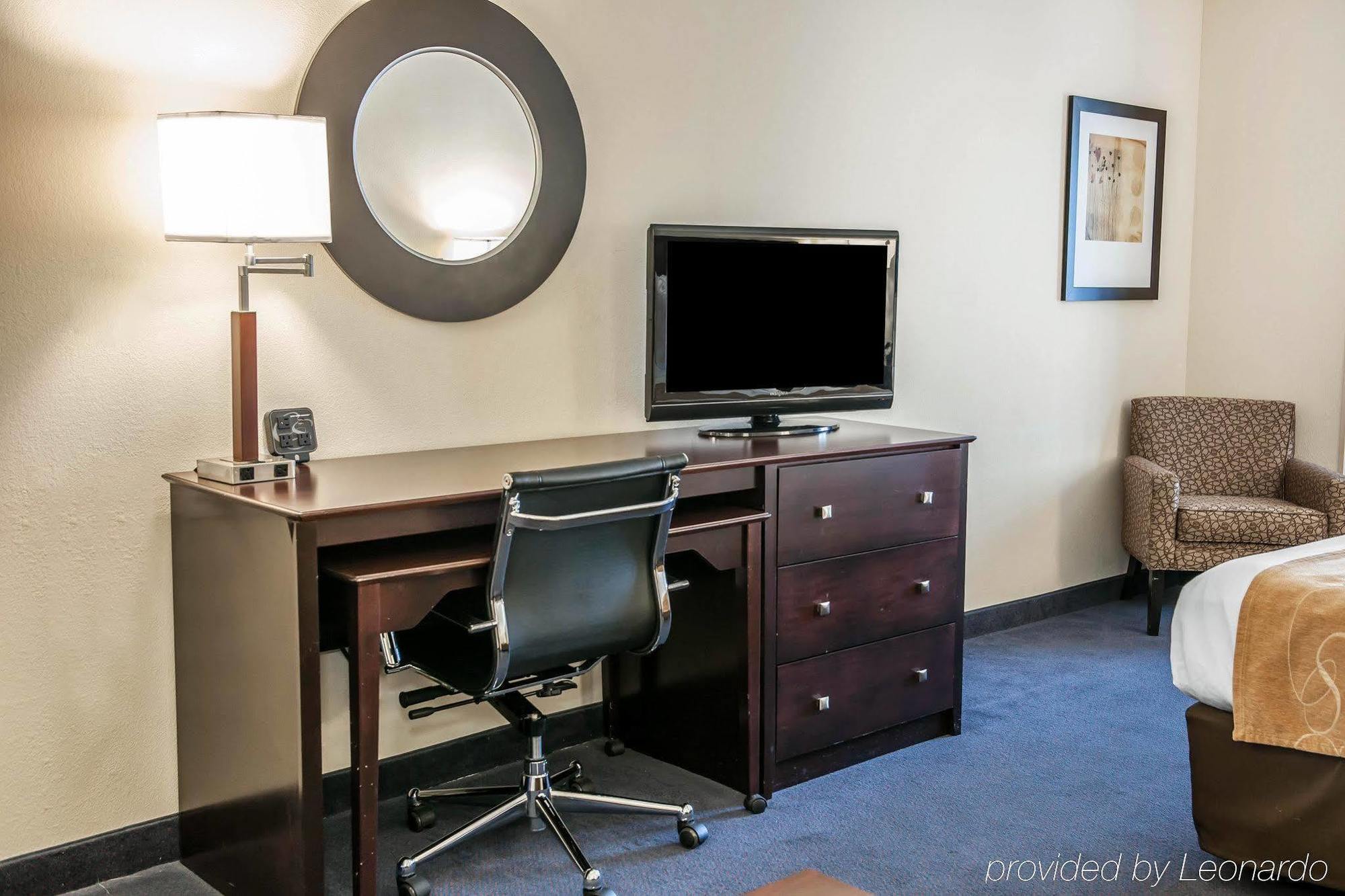 Comfort Suites Fort Wayne - Southwest Экстерьер фото