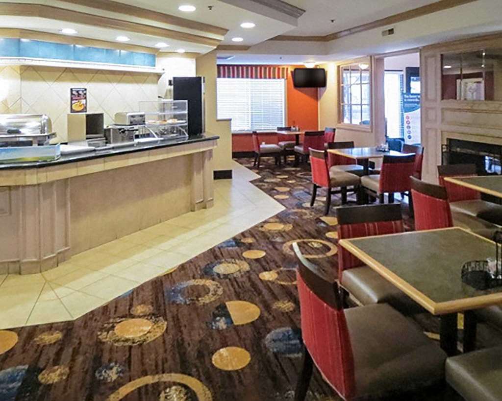 Comfort Suites Fort Wayne - Southwest Ресторан фото